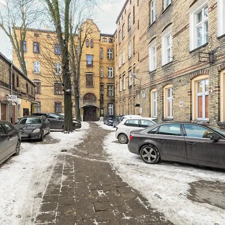 Przytulne Studia Very Berry W Poznaniu Blisko Parku By Renters Poznań