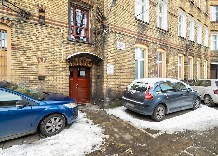 Przytulne Studia Very Berry W Poznaniu Blisko Parku By Renters Poznań