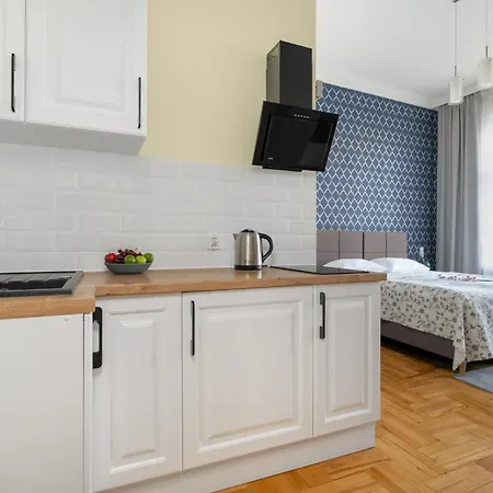 Przytulne Studia Very Berry W Poznaniu Blisko Parku By Renters *