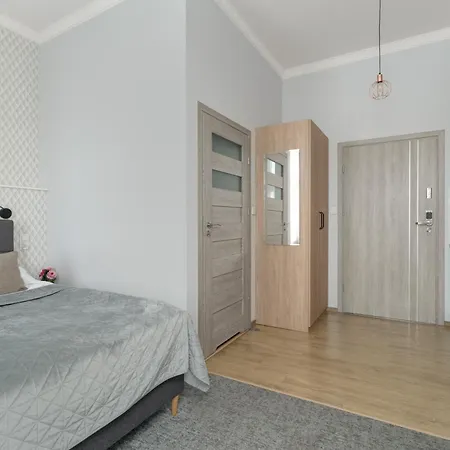 Przytulne Studia Very Berry W Poznaniu Blisko Parku By Renters Appartamento