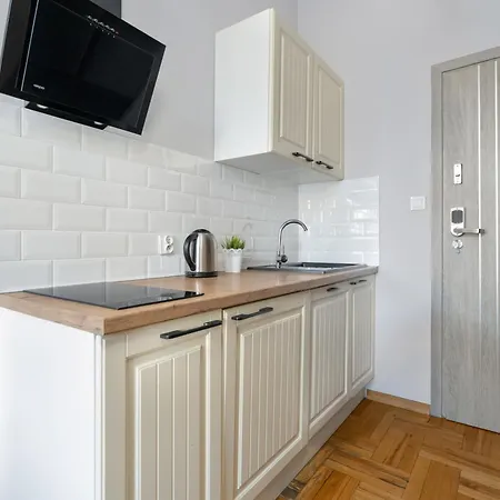 Appartamento Przytulne Studia Very Berry W Poznaniu Blisko Parku By Renters Poznań
