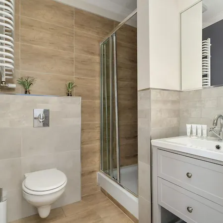 Appartement Przytulne Studia Very Berry W Poznaniu Blisko Parku By Renters